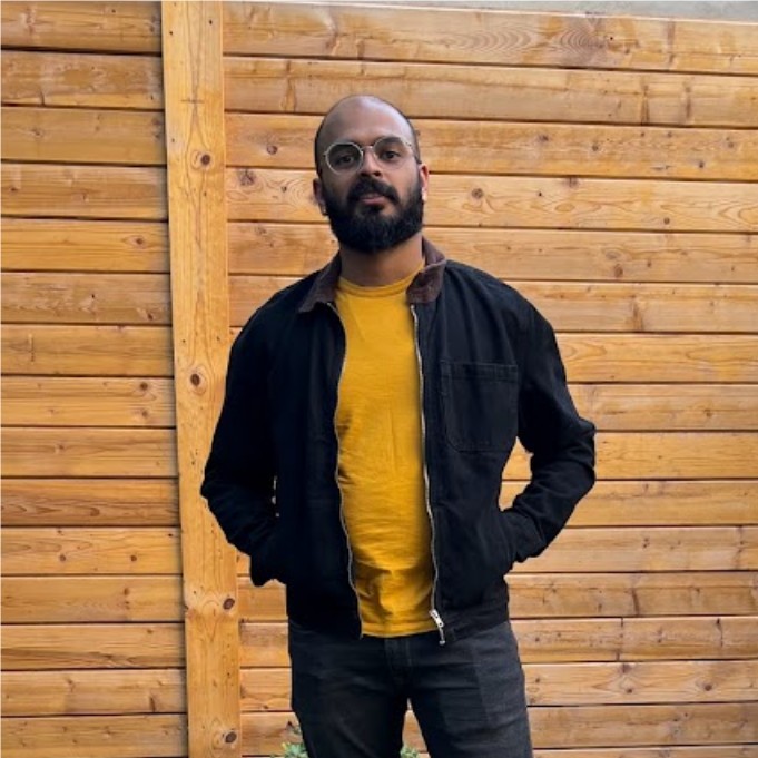 Anand Balakrishnan headshot